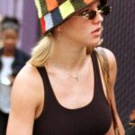 2000 bucket hat (1)