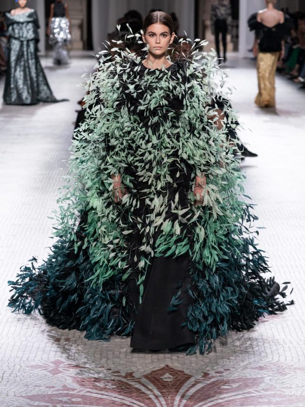 mvcmagazine.hautecotoure-Givenchy1