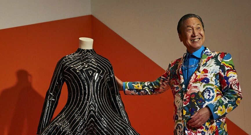 Fashion designer pioneer Kansai Yamamoto dies at 76